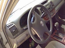 2002 TOYOTA CAMRY, SILVER, XLE, 2.4L, AT,   Z25045